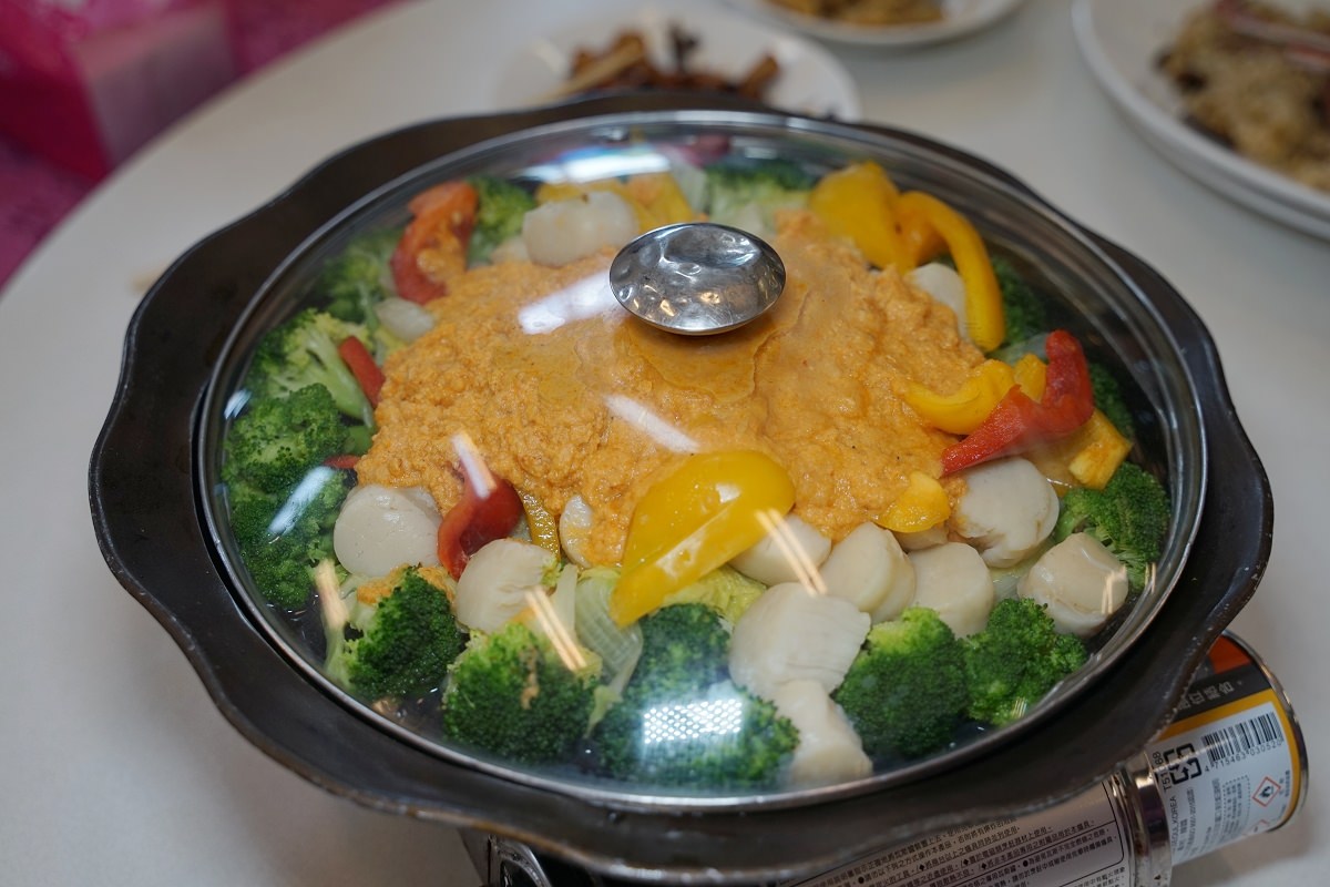 【台中梧棲美食餐廳推薦】高CP值桌菜料理聚餐好選擇 Google評價破5000則 梧棲來來海鮮餐廳