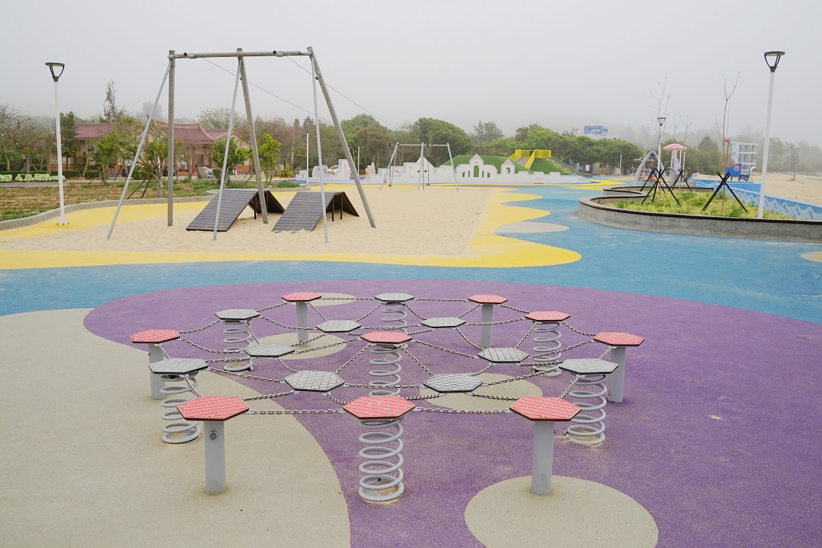 【小金門兒童公園推薦】金門最新共融式遊戲場 土丘滑梯/旋轉飛盤/雙軌滑索 烈嶼鄉習山湖公園