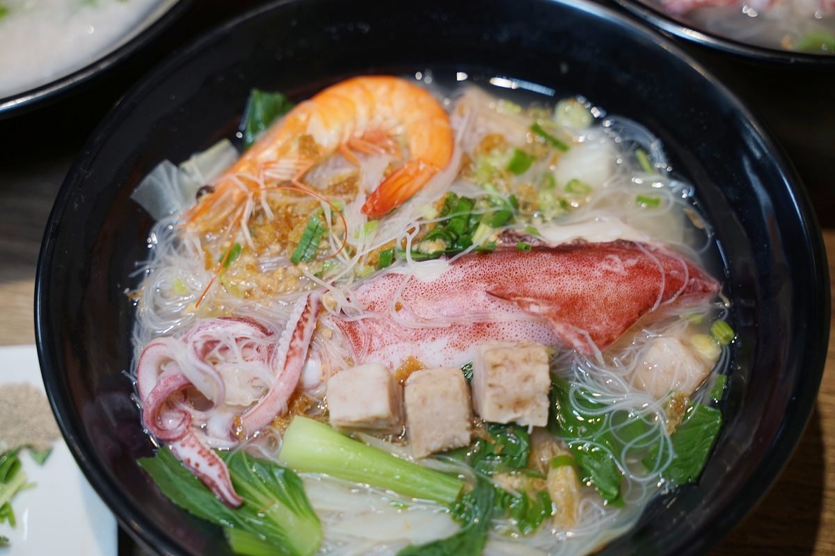 【台北行天宮美食推薦】鄰近中山國小捷運站 自家漁船新鮮小卷海鮮粥 江家深澳小漁村海鮮料理 - 第10張圖 【台北行天宮美食推薦】鄰近中山國小捷運站 自家漁船新鮮小卷海鮮粥 江家深澳小漁村海鮮料理