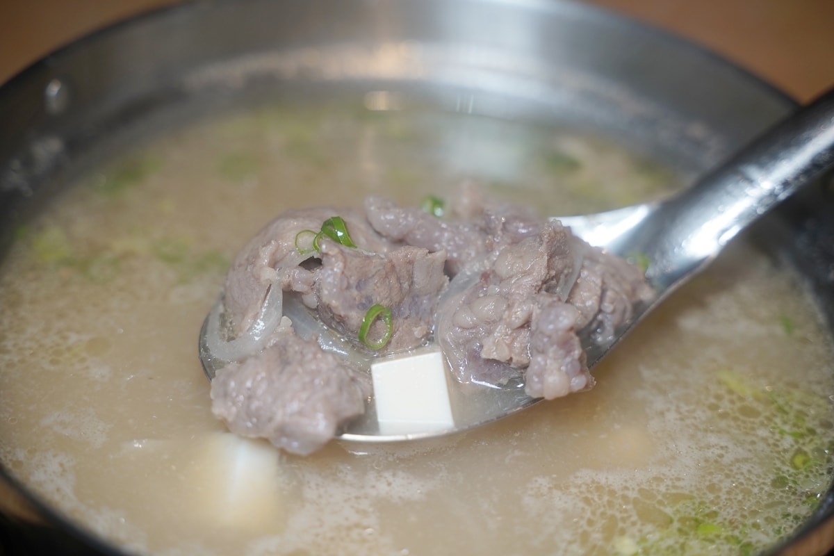【中壢SOGO居酒屋推薦】新鮮漁獲海鮮烤海魚料理 人氣第一牛筋鍋/招牌手羽先美味必點 海柒居酒屋