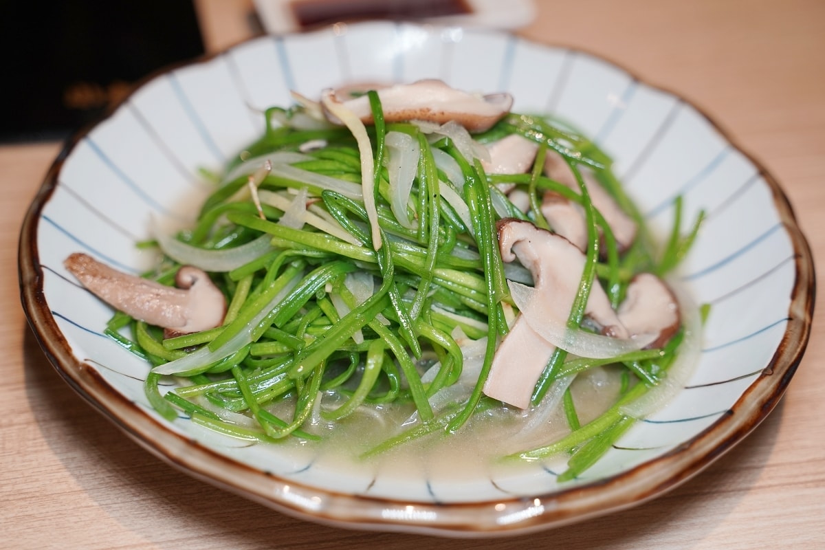 【中壢SOGO居酒屋推薦】新鮮漁獲海鮮烤海魚料理 人氣第一牛筋鍋/招牌手羽先美味必點 海柒居酒屋
