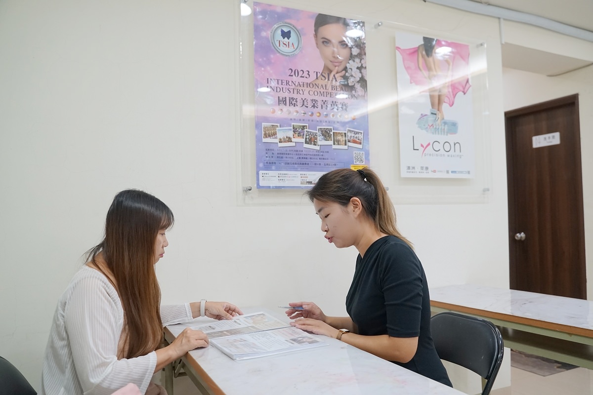 【高雄美學創業教學課程推薦】yuman 尤曼美學 高雄霧眉創業課程首選 小班制高雄紋繡教學課程好選擇 - 第9張圖 【高雄美學創業教學課程推薦】yuman 尤曼美學 高雄霧眉創業課程首選 小班制高雄紋繡教學課程好選擇