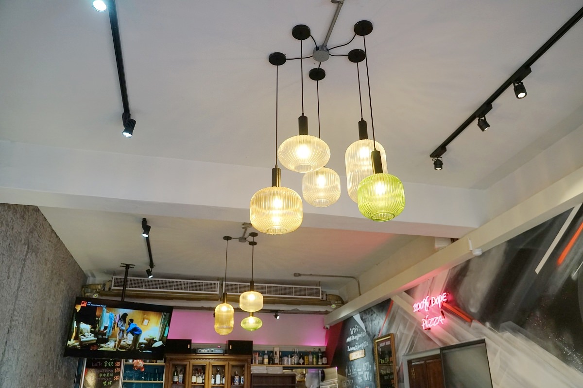 【台北東區聚餐餐廳推薦】台北第一家窯烤手工Pizza 餐點種類多台北慶生首選 瑪莉珍披薩吧大安店二訪 - 第5張圖 【台北東區聚餐餐廳推薦】台北第一家窯烤手工Pizza 餐點種類多台北慶生首選 瑪莉珍披薩吧大安店二訪