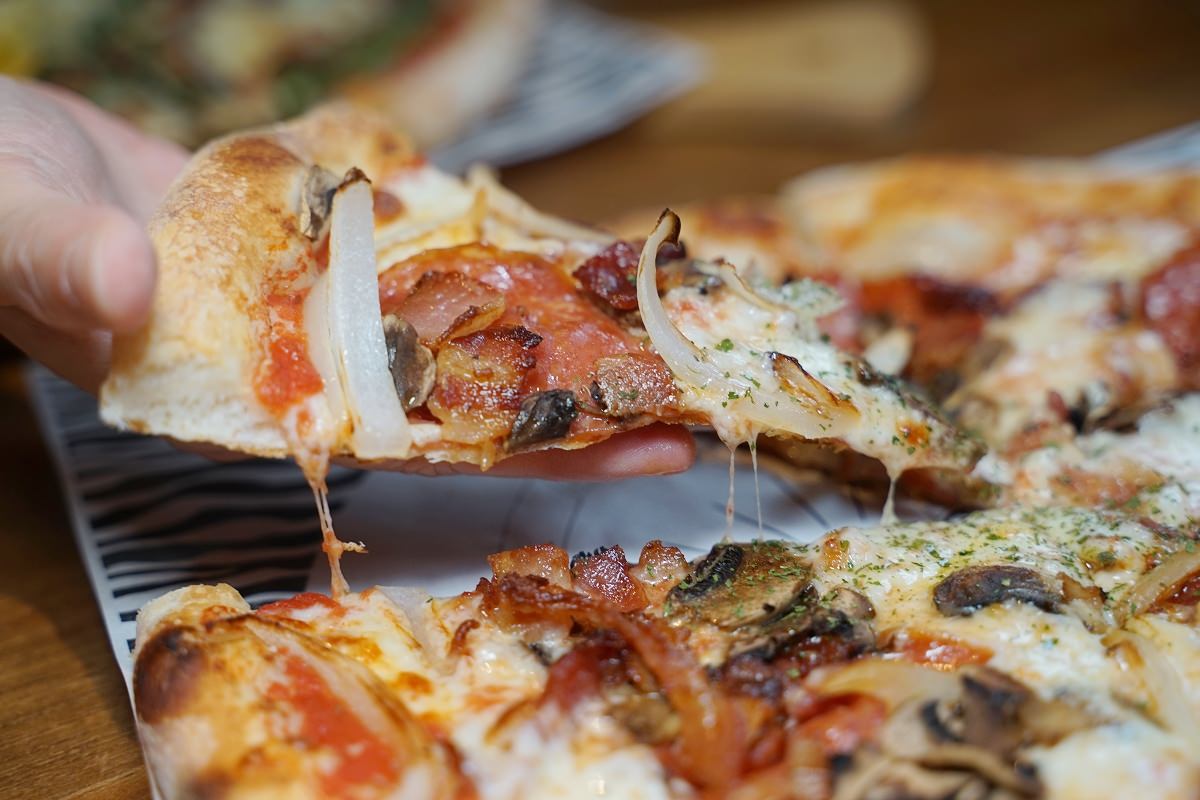 【台北東區聚餐餐廳推薦】台北第一家窯烤手工Pizza 餐點種類多台北慶生首選 瑪莉珍披薩吧大安店二訪 - 第23張圖 【台北東區聚餐餐廳推薦】台北第一家窯烤手工Pizza 餐點種類多台北慶生首選 瑪莉珍披薩吧大安店二訪