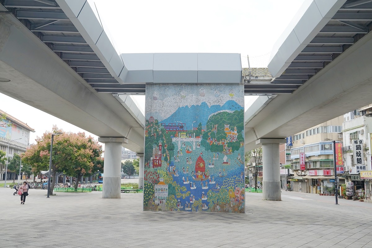 【圓山大飯店免費接駁車心得分享】捷運圓山站 <-> 圓山大飯店 免開車免爬山 超輕鬆到圓山 - 第2張圖 【圓山大飯店免費接駁車心得分享】捷運圓山站 <-> 圓山大飯店 免開車免爬山 超輕鬆到圓山