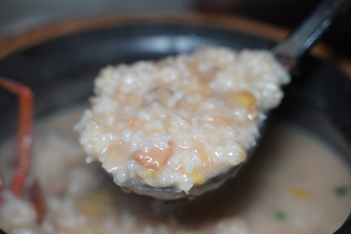 【台北行義路溫泉區美食推薦】美味必點紅蟳砂鍋粥 用餐低消400元送大眾湯券 皇池溫泉御膳館