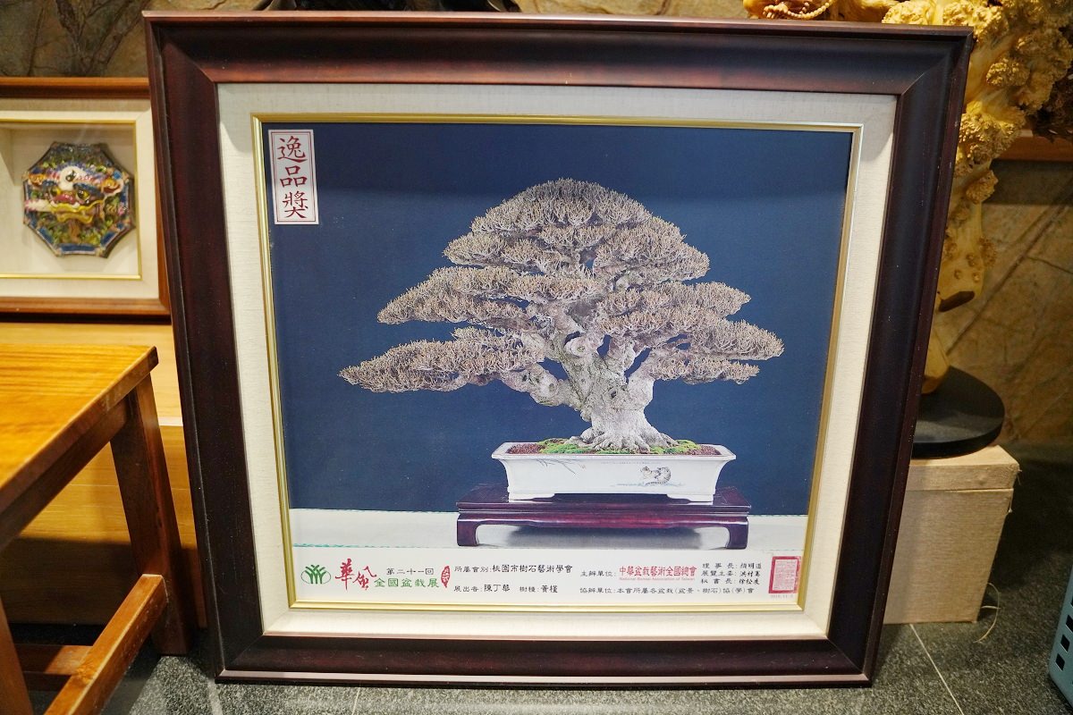 【龍潭麻辣火鍋推薦】三坑老街美食餐廳好選擇 真材實料鴛鴦鍋聚餐首選 華川宴麻辣鴛鴦火鍋龍潭三坑店