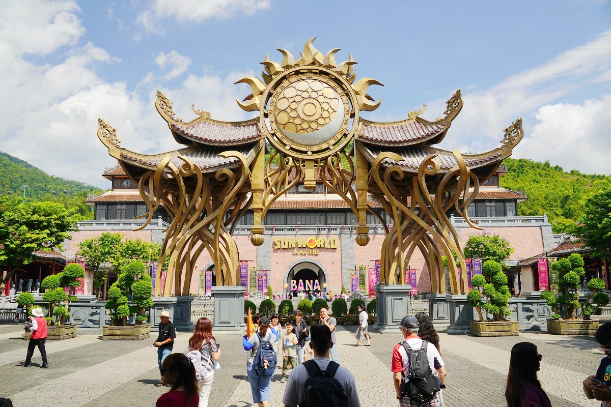 【峴港必去景點推薦】百年歷史中越巴拿山 Ba Na Hills 世界上最長不間斷單軌纜車 峴港巴拿山太陽世界