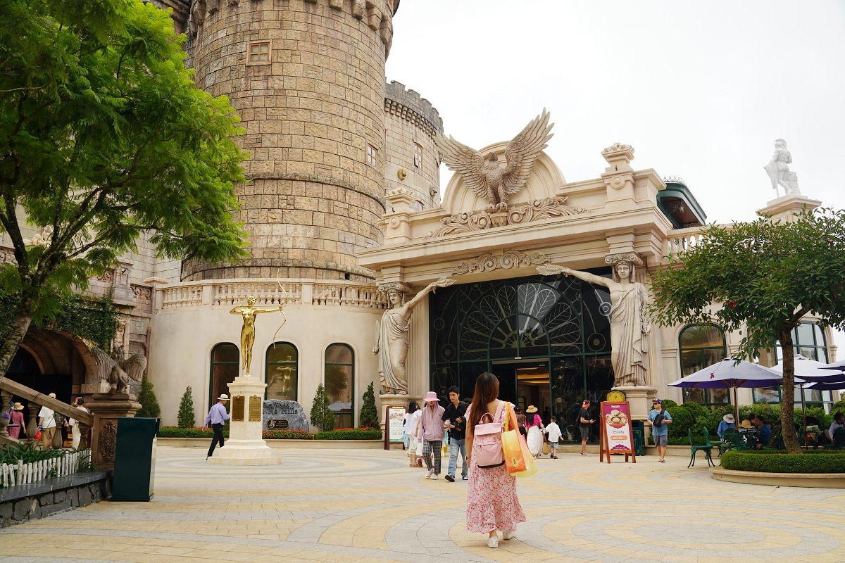 【峴港必去景點推薦】百年歷史中越巴拿山 Ba Na Hills 世界上最長不間斷單軌纜車 峴港巴拿山太陽世界
