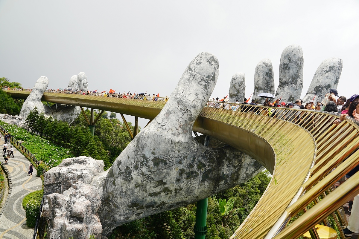 【峴港必去景點推薦】百年歷史中越巴拿山 Ba Na Hills 世界上最長不間斷單軌纜車 峴港巴拿山太陽世界
