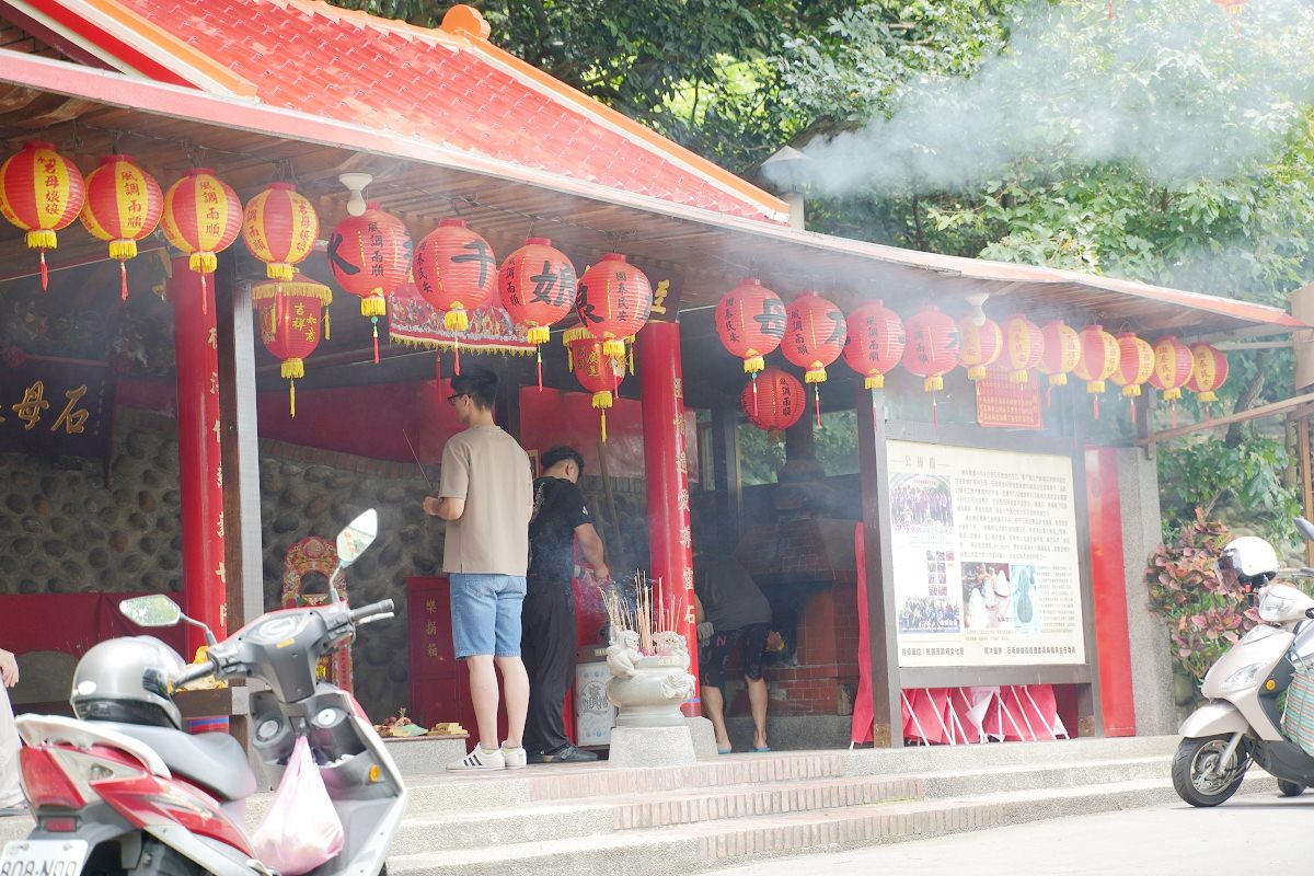 【桃園八德免費玩水景點推薦】桃園午時水免費取水好選擇 可洗衣/取水/泡腳/戲水 桃園八德霄裡石母娘娘浣衣池