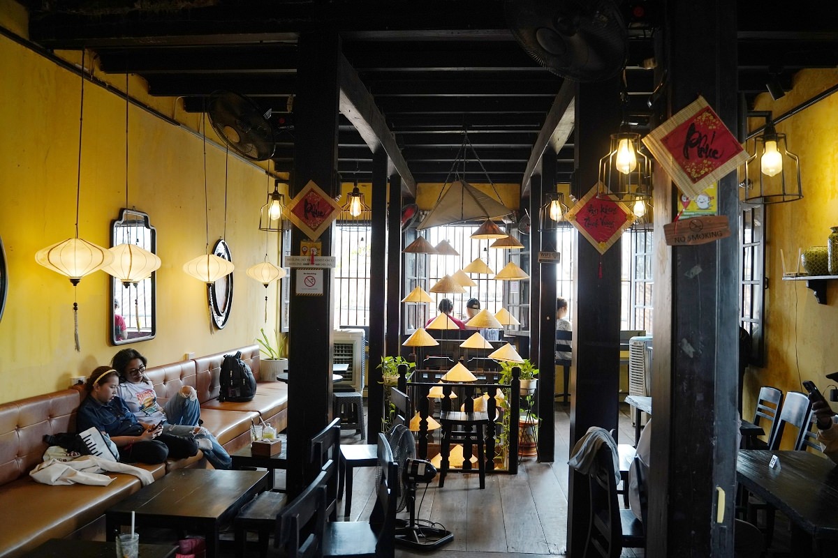 【會安咖啡館推薦】會安古鎮超人氣老宅咖啡館 景觀天台眺望古鎮風光 Faifo Coffee - 第10張圖 【會安咖啡館推薦】會安古鎮超人氣老宅咖啡館 景觀天台眺望古鎮風光 Faifo Coffee