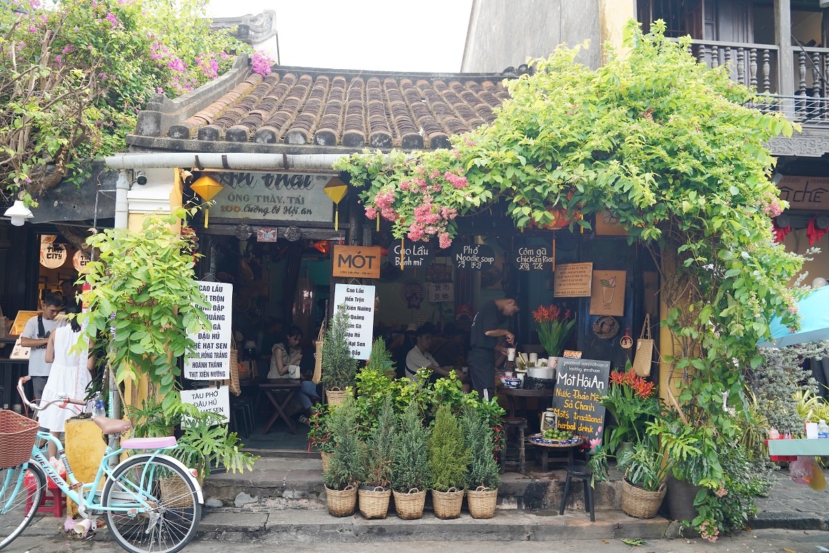 【會安網美餐廳推薦】網美必喝荷花涼茶 中文菜單超貼心 Mot