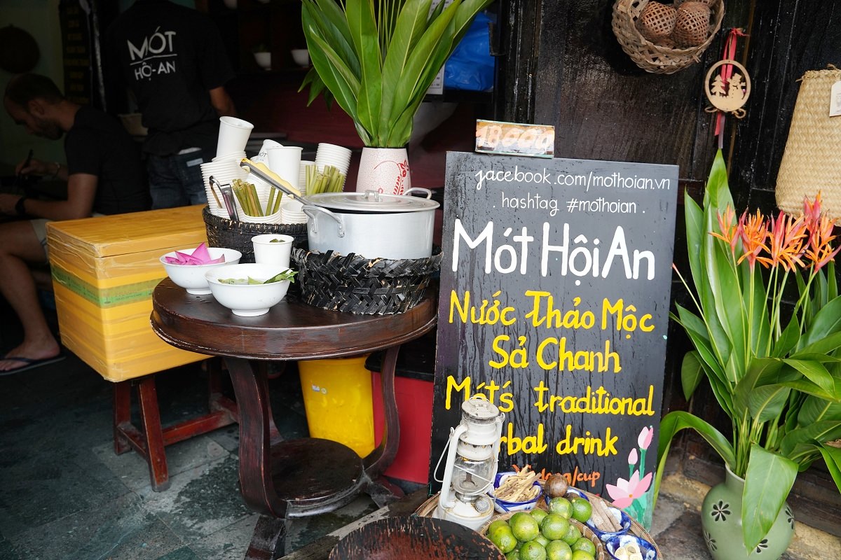 【會安網美餐廳推薦】網美必喝荷花涼茶 中文菜單超貼心 Mot