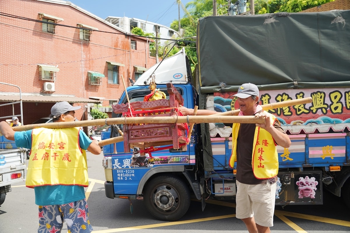 【基隆外木山海上王爺文化祭】全台唯一海上民俗繞境體驗活動 外木山協安宮池府王爺領航出港 - 第10張圖 【基隆外木山海上王爺文化祭】全台唯一海上民俗繞境體驗活動 外木山協安宮池府王爺領航出港