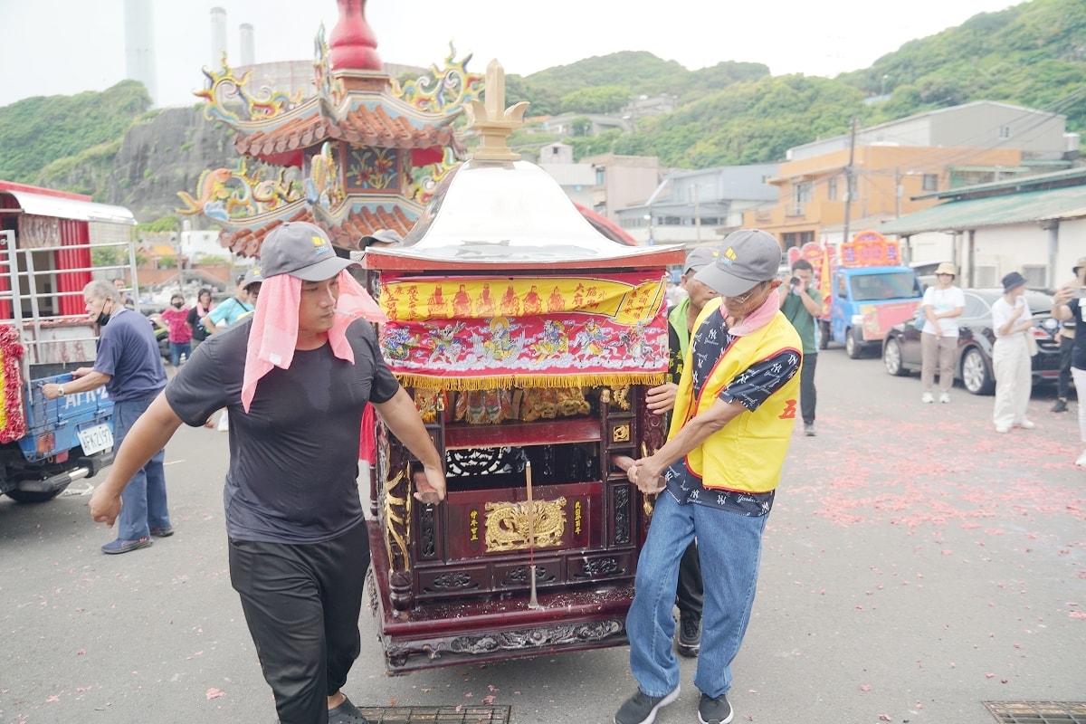【基隆外木山海上王爺文化祭】全台唯一海上民俗繞境體驗活動 外木山協安宮池府王爺領航出港 - 第15張圖 【基隆外木山海上王爺文化祭】全台唯一海上民俗繞境體驗活動 外木山協安宮池府王爺領航出港