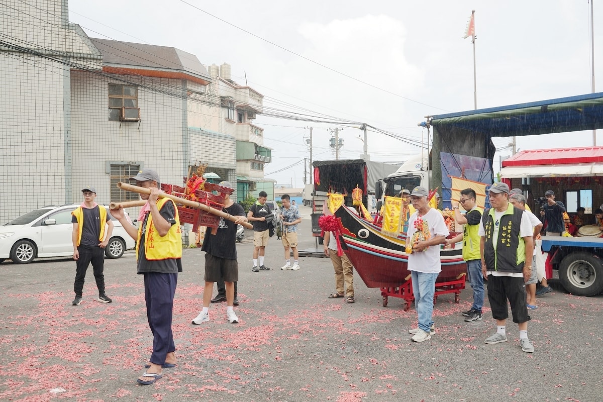 【基隆外木山海上王爺文化祭】全台唯一海上民俗繞境體驗活動 外木山協安宮池府王爺領航出港 - 第17張圖 【基隆外木山海上王爺文化祭】全台唯一海上民俗繞境體驗活動 外木山協安宮池府王爺領航出港