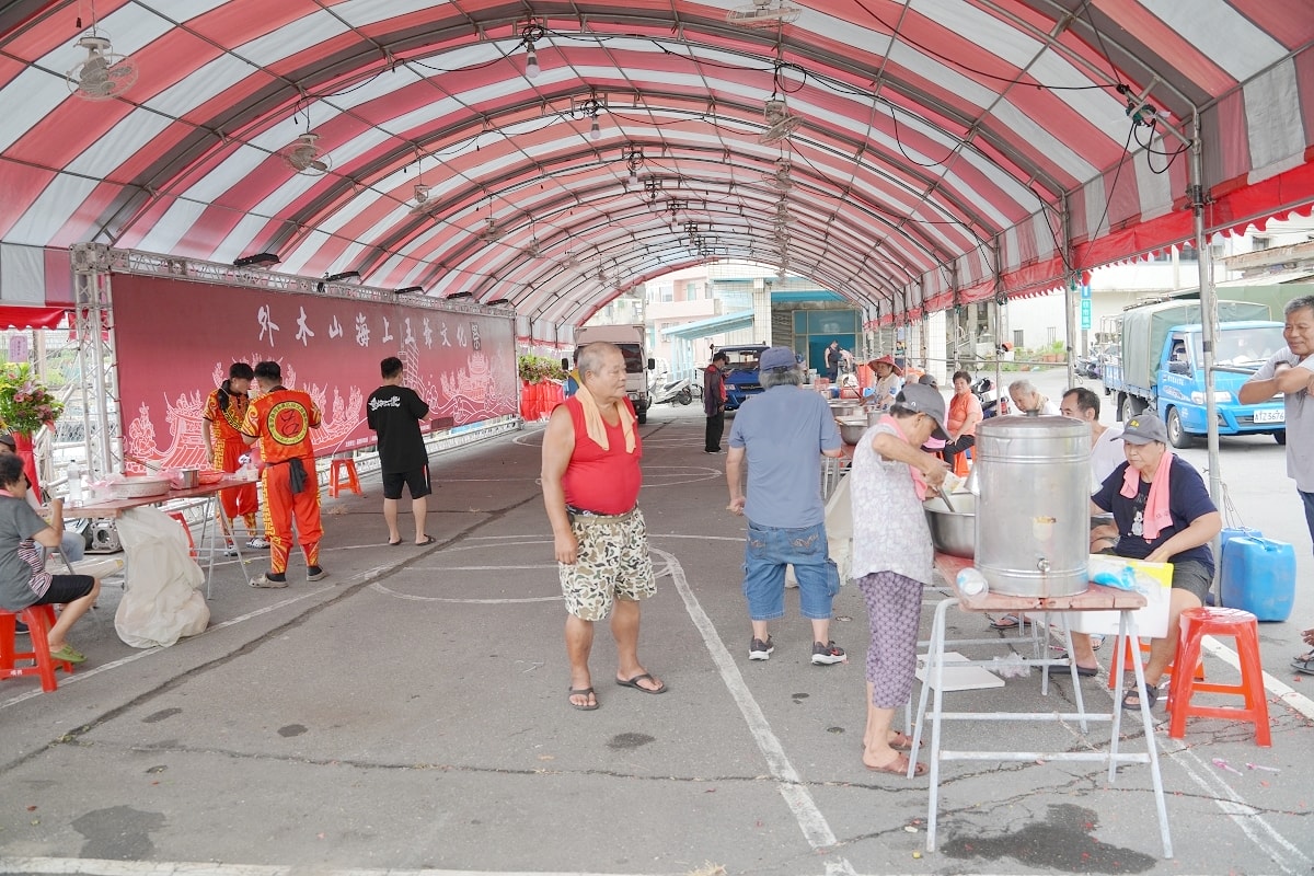 【基隆外木山海上王爺文化祭】全台唯一海上民俗繞境體驗活動 外木山協安宮池府王爺領航出港 - 第23張圖 【基隆外木山海上王爺文化祭】全台唯一海上民俗繞境體驗活動 外木山協安宮池府王爺領航出港