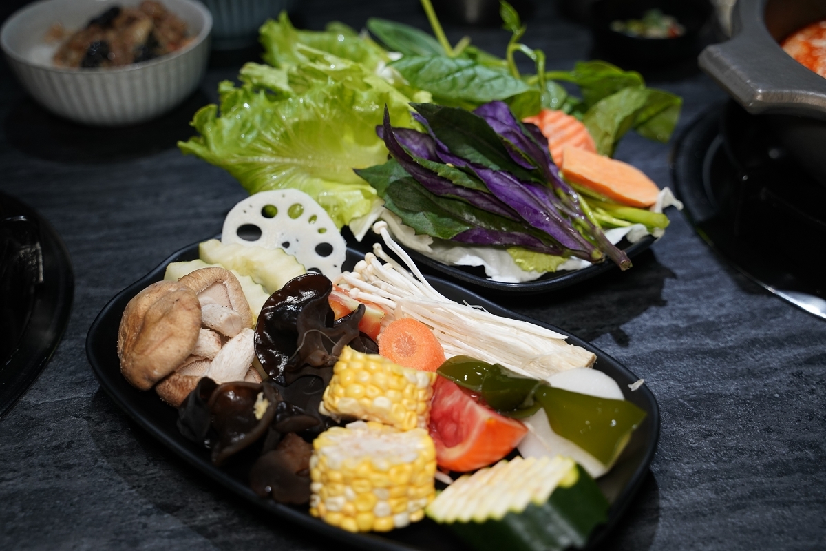 【政大吃到飽餐廳推薦】399元起八款好肉吃到飽 兩人開鍋吃到飽再送鐵板夯肉 花漾夯夯鍋政大店