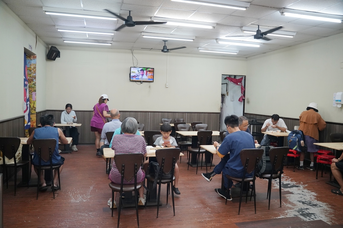 【內壢素食推薦】內用每人最低消費40元 加10元白飯/五殼飯/粥/甜湯熱湯吃到飽 忠孝健康素食自助餐 - 第8張圖 【內壢素食推薦】內用每人最低消費40元 加10元白飯/五殼飯/粥/甜湯熱湯吃到飽 忠孝健康素食自助餐