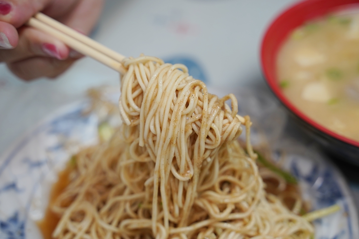 【內壢涼麵推薦】內壢福德路早餐好選擇 早餐來一套涼麵+味噌貢丸蛋花湯+茶碗蒸 李記福德涼麵