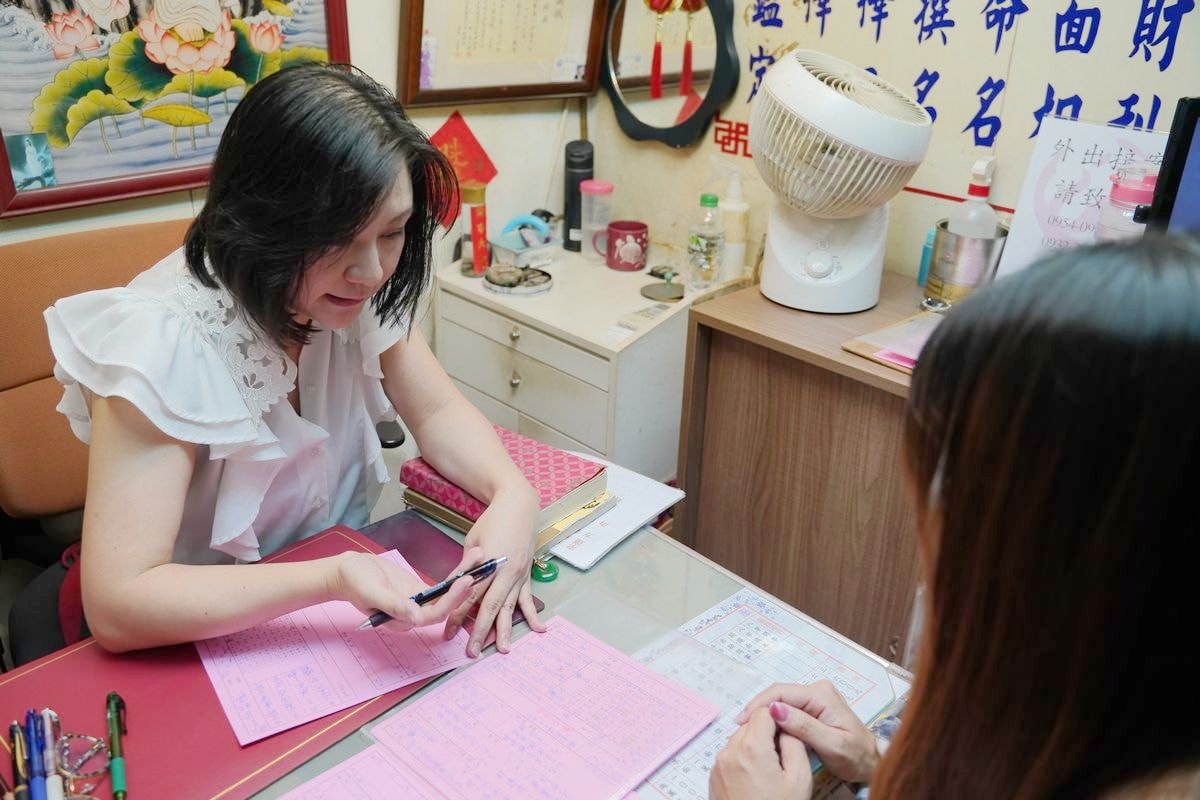 【台北一日遊行程景點推薦】台北開心玩 行天宮命理街祈平安 2024臺北打牙祭作伙迺夜市