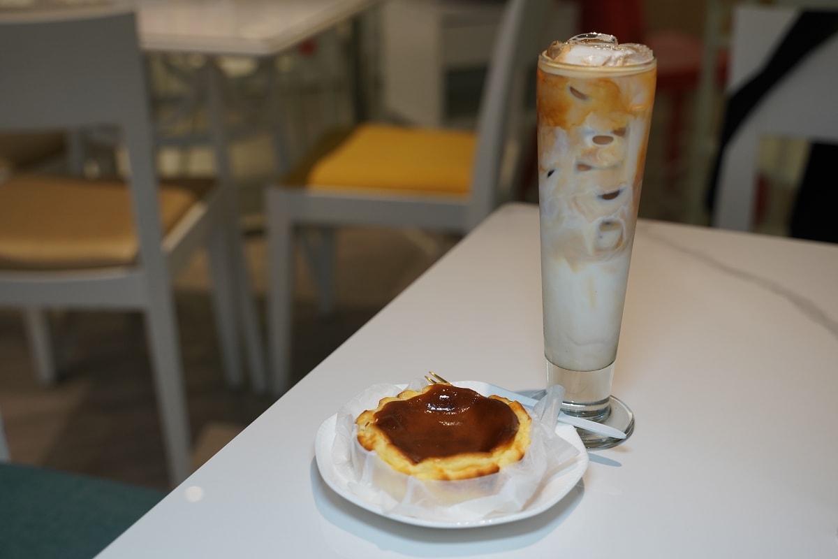 【基隆下午茶推薦】純白色網美基隆咖啡廳 高CP值平價甜點飲品 ART MUSEUM CAFE 美術館咖啡