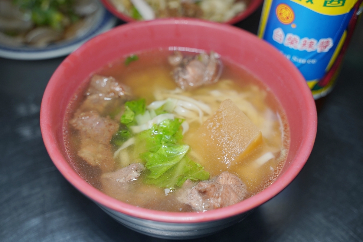 【澎湖北辰市場早餐推薦】澎湖在地人美食口袋名單 1986年創店在地美味傳承三十載 北辰市場老地方排骨麵
