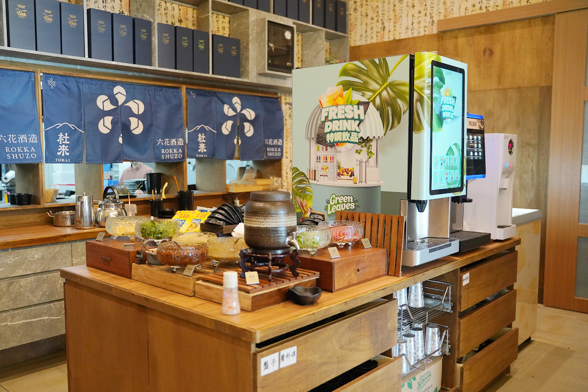 【吾王開鍋鶯歌旗艦店】鶯歌鳳嗚火鍋推薦 豐富自助吧吃到飽 櫻花樹下絕美KTV包場用餐環境