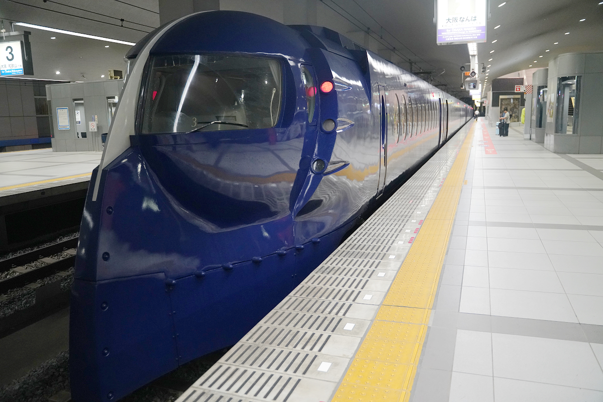 【南海電鐵特急rapi:t】日本關西國際機場交通推薦 機場往大阪市區 復古未來感空港急行列車