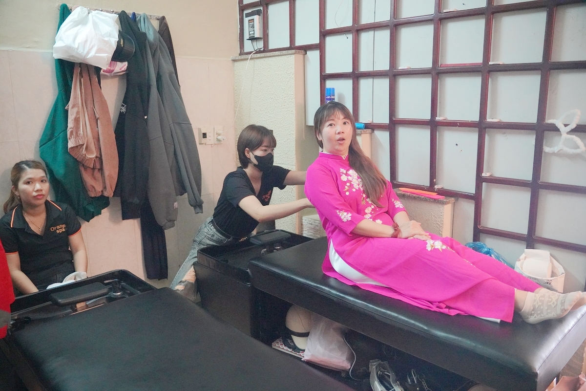 【越南會安按摩推薦】道地越南洗頭按摩服務 30分鐘越南盾20萬/台幣250元 Orange Orange Spa - 第6張圖 【越南會安按摩推薦】道地越南洗頭按摩服務 30分鐘越南盾20萬/台幣250元 Orange Orange Spa