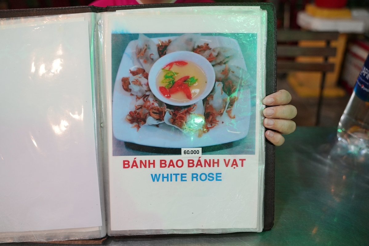 【會安小吃推薦】會安三大美食通通吃得到 巷弄美食平價美味 Cao lầu Không Gian Xanh