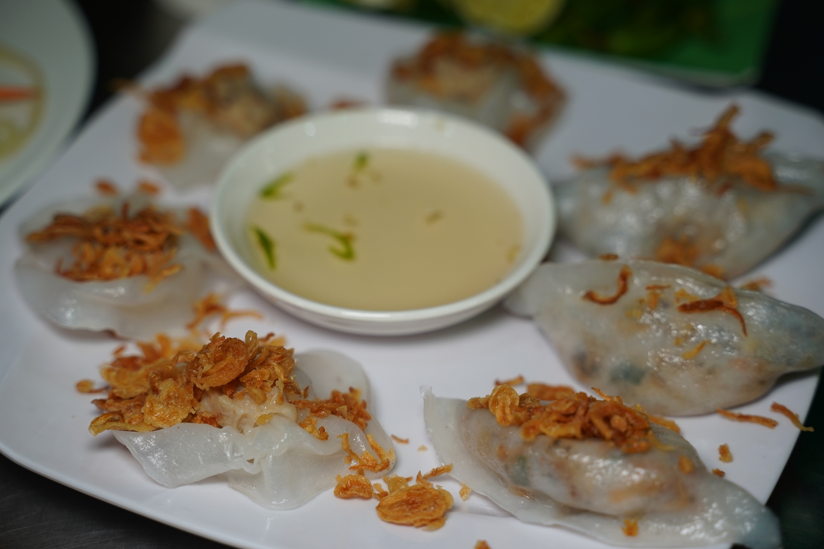 【會安小吃推薦】會安三大美食通通吃得到 巷弄美食平價美味 Cao lầu Không Gian Xanh
