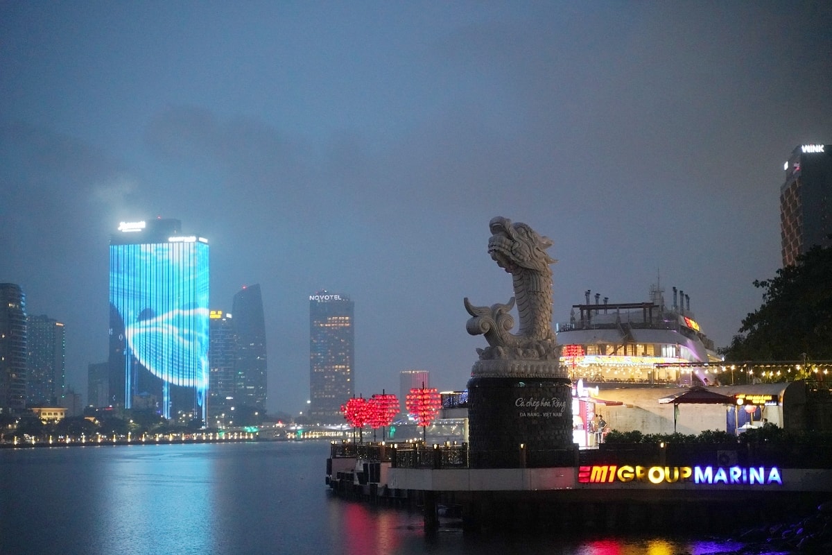【峴港必訪景點推薦】全世界最大龍形大橋 假日限定龍橋噴火秀 峴港龍橋 Dragon Bridge