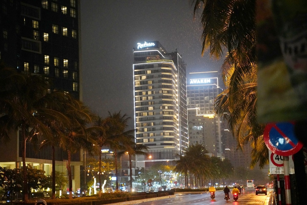 【Radisson Hotel Danang】越南峴港海景飯店推薦峴港麗筠酒店 美溪沙灘第一排 超豐富早餐自助吧/高空無邊際泳池
