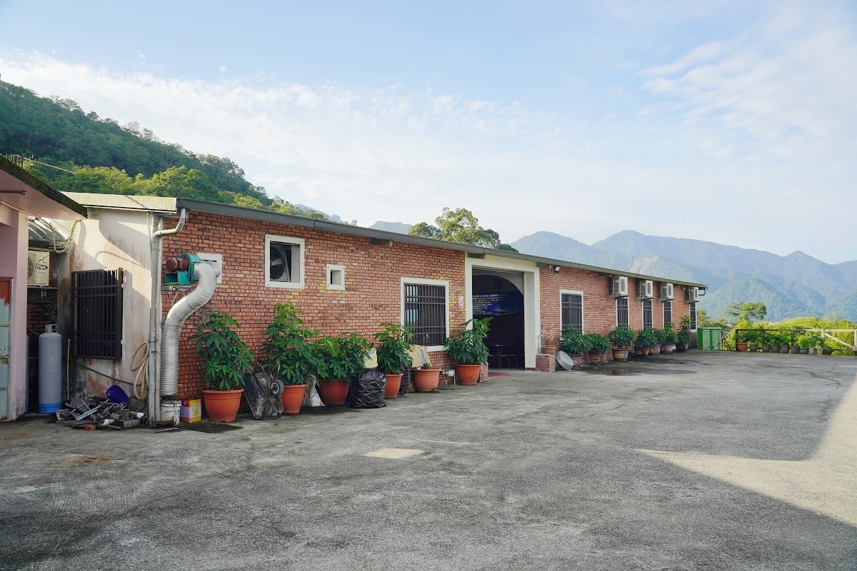 【富里六十石山民宿推薦】絕美金針花海美景 寬敞住宿環境+農莊風味早餐 富茂農莊 - 第2張圖 【富里六十石山民宿推薦】絕美金針花海美景 寬敞住宿環境+農莊風味早餐 富茂農莊
