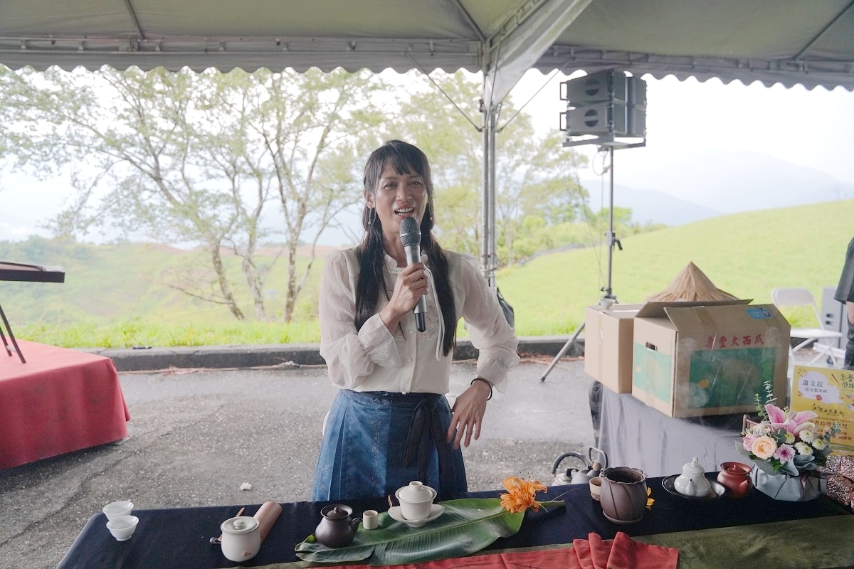 【花蓮富里六十石山金針花季開幕晚宴】山嵐亭茶席體驗 忘憂大地感謝祭 六十石山金針花海開跑