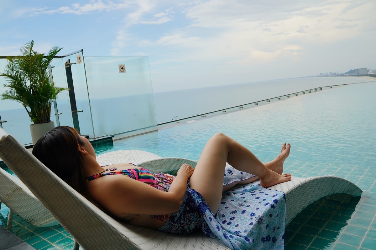 【Radisson Hotel Danang】越南峴港海景飯店推薦峴港麗筠酒店 美溪沙灘第一排 超豐富早餐自助吧/高空無邊際泳池