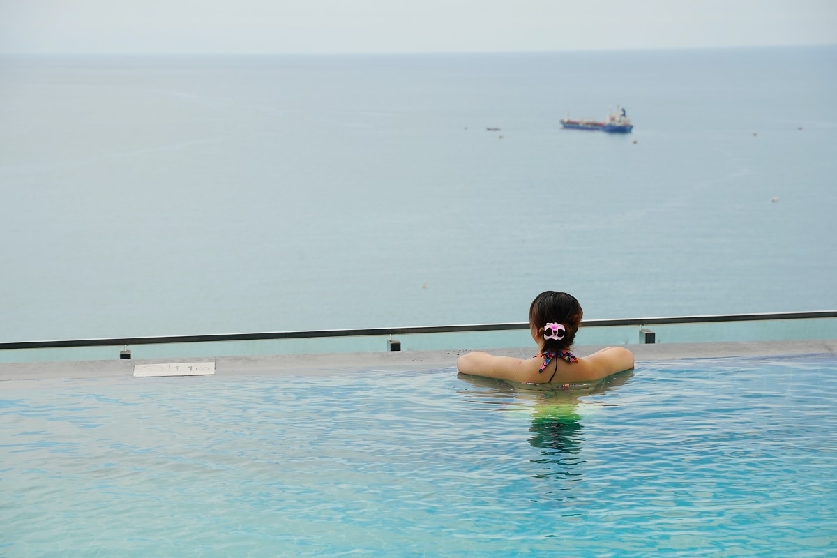 【Radisson Hotel Danang】越南峴港海景飯店推薦峴港麗筠酒店 美溪沙灘第一排 超豐富早餐自助吧/高空無邊際泳池