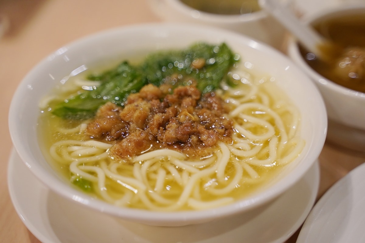 【台北大安森林公園住宿飯店推薦】台北101大樓景觀精緻客房 黃金美人湯溫泉SPA/露天戶外泳池 福容大飯店台北一館