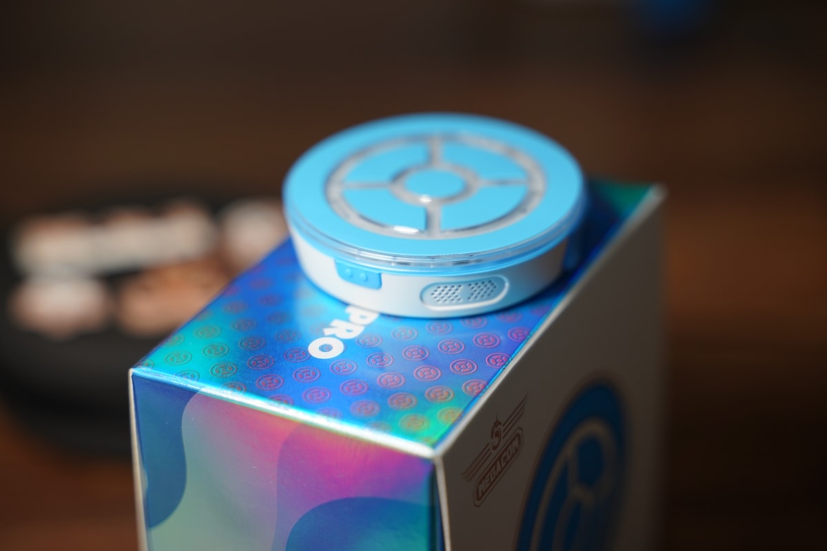 【MEGACOM】抓寶夢語音版 雙帳號 第三代 DuoMon3 雙充電模式/可連接app設定/外型更小更薄更輕便