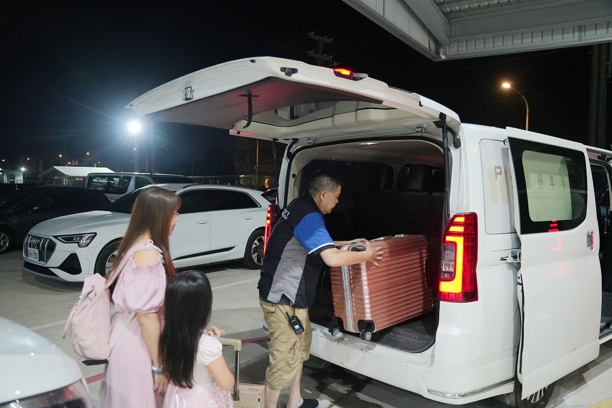 【大園出國停車場】第三停車場現金支付不分平假日/每日只要150元 信用卡免費停車合作停車場 免留鑰匙貼心又安全