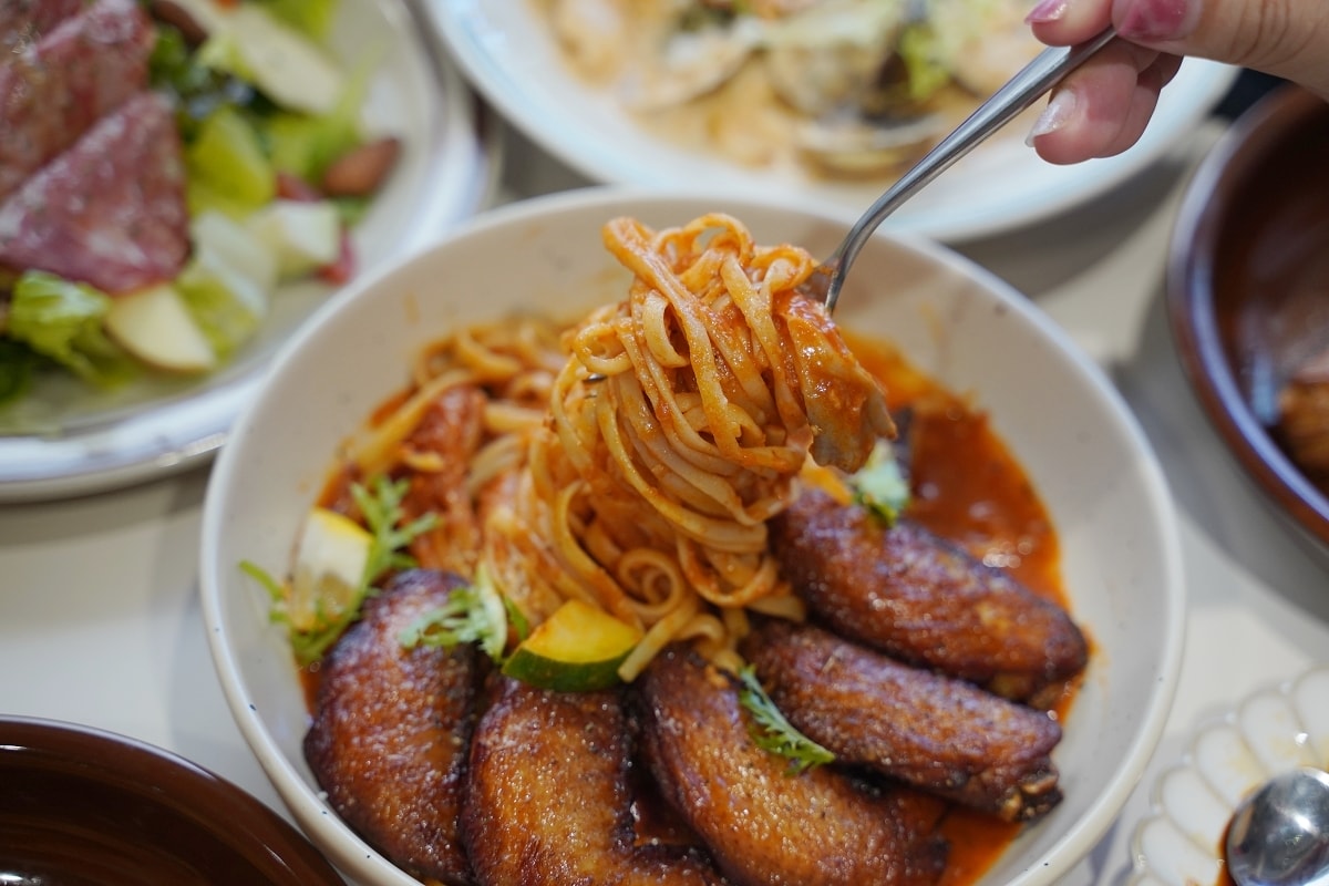 【台中火車站聚餐餐廳推薦】義大利麵/燉飯/早午餐/甜點/包場活動 台中網美餐廳好選擇 嶼里 With You - 第15張圖 【台中火車站聚餐餐廳推薦】義大利麵/燉飯/早午餐/甜點/包場活動 台中網美餐廳好選擇 嶼里 With You