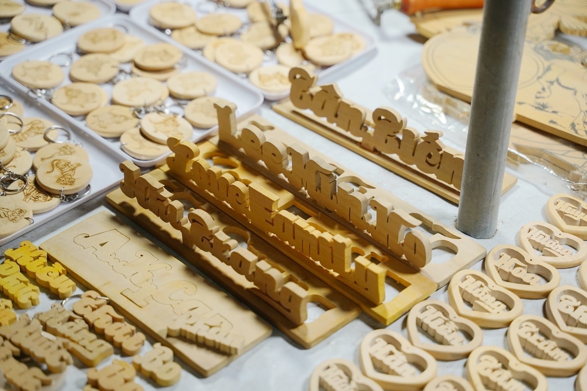 【越南峴港夜市推薦】成立於2018年 峴港海鮮大排檔美食小吃集散地 在地特色文創伴手禮 山茶夜市