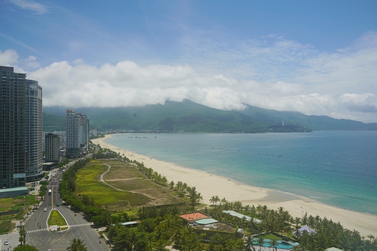 【Radisson Hotel Danang】越南峴港海景飯店推薦峴港麗筠酒店 美溪沙灘第一排 超豐富早餐自助吧/高空無邊際泳池