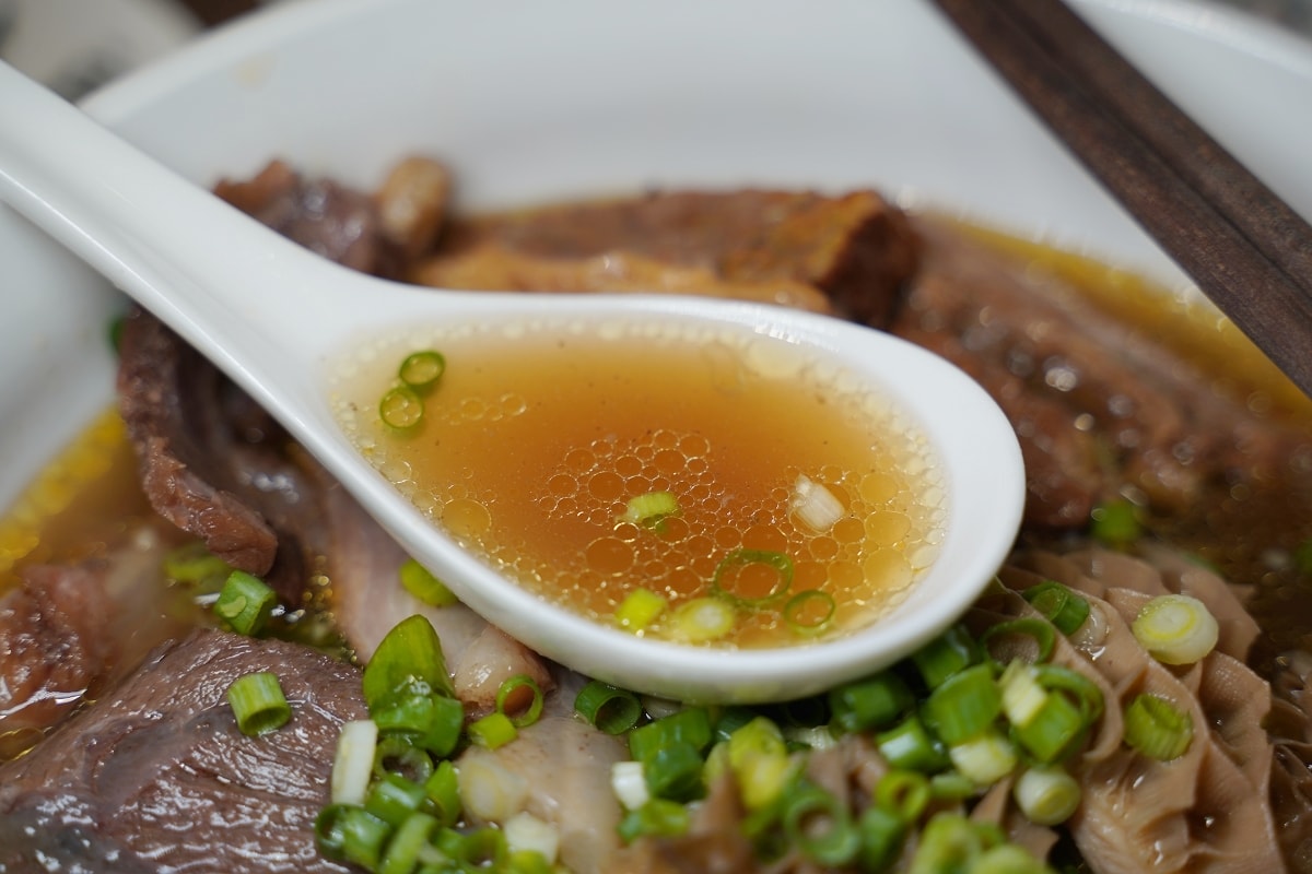 【台北條通牛肉麵推薦】2023台北國際牛肉麵節清燉組人氣獎 熬煮六小時秘製配方 肚康食研所
