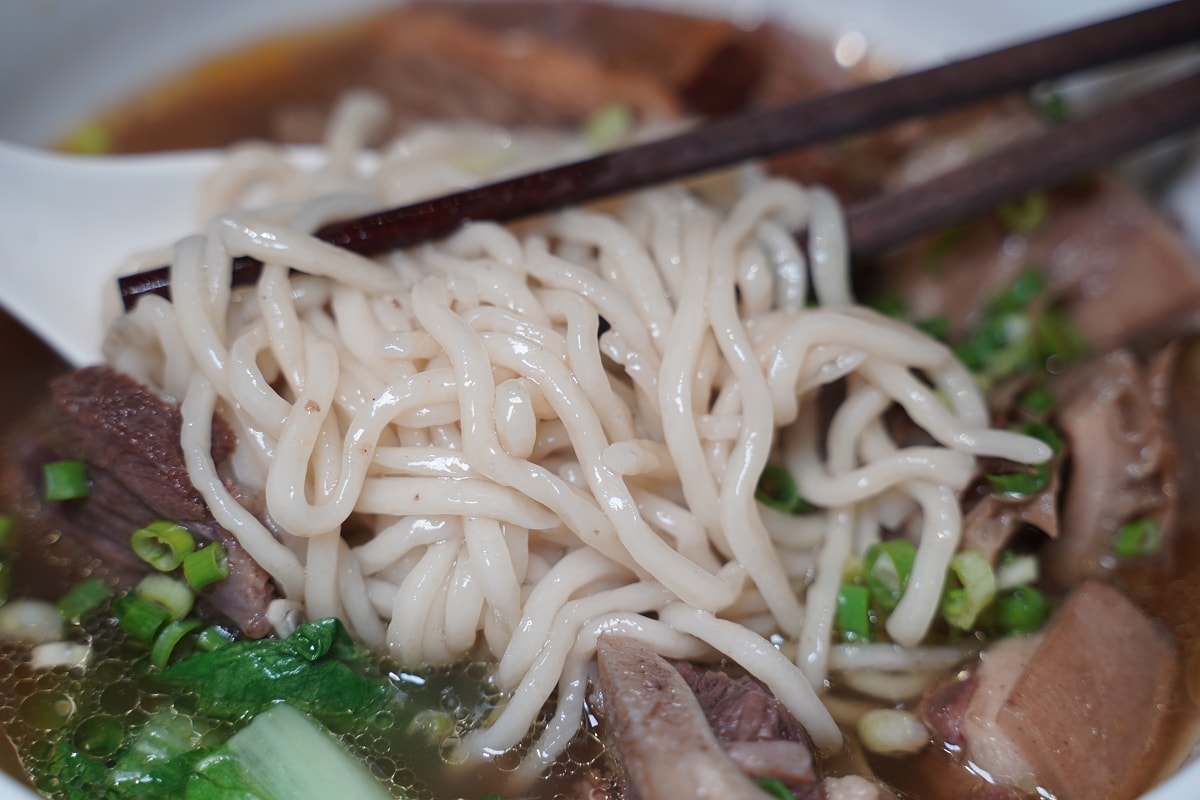 【台北條通牛肉麵推薦】2023台北國際牛肉麵節清燉組人氣獎 熬煮六小時秘製配方 肚康食研所