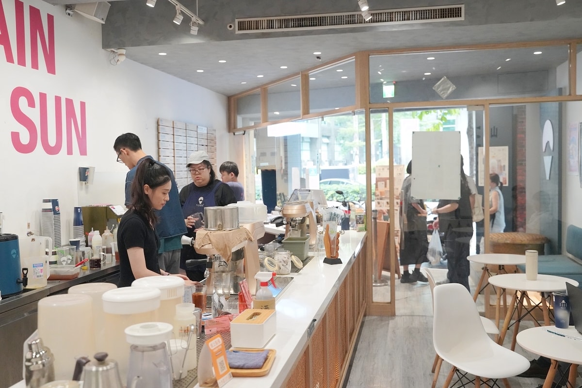 【內湖手搖茶飲推薦】源自南投名間百年茶行 現點現磨現萃好茶 山焙SUNBAY內湖科技店