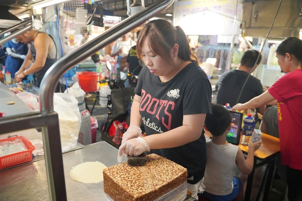 【饒河街觀光夜市小吃推薦】飄香30年全國百大名店 中藥材熬煮香氣濃郁 金林三兄弟藥燉排骨