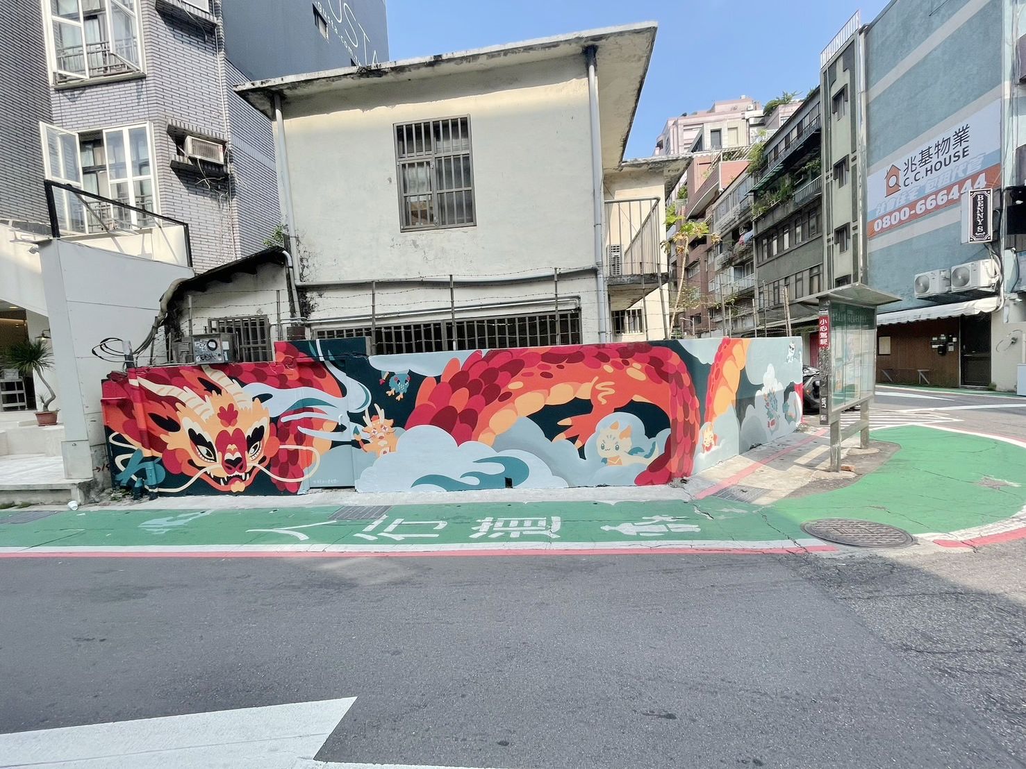 【Woo Hoo!藏龍】統領商圈攜手大安區建安國小美術班 注入東區統領商圈社區藝術新風貌